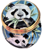 Panda Bear (Elliot Hall) 1.25" diameter. Freehand painted by Angela Roberts. Limited Edition of 25.