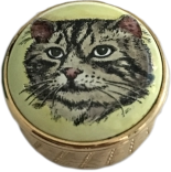 Gold Based Striped Cat (Halcyon Days) 1" diameter. Gold colored metal basket weaved base.