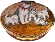 Cat Family (02/5867) 2.12" oval. Inside Lid: Painted kitten on straw.