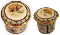 Winnie the Pooh Stamp Box - Friendship is Spelled YOU Halcyon Days (01/5888) 1.62" diameter. Limited Edition 500.