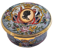 QE II Golden Jubilee Floral (33/6700)  2" diameter. (2002) Limited Edition of 750.