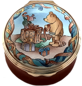 Winnie The Pooh Christmas Halcyon Days Enamels (01/7725) 1.62" diameter.